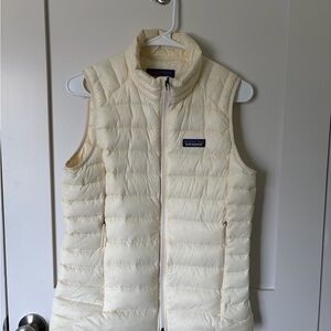 Patagonia Women's Ivory Quilted Down Vest